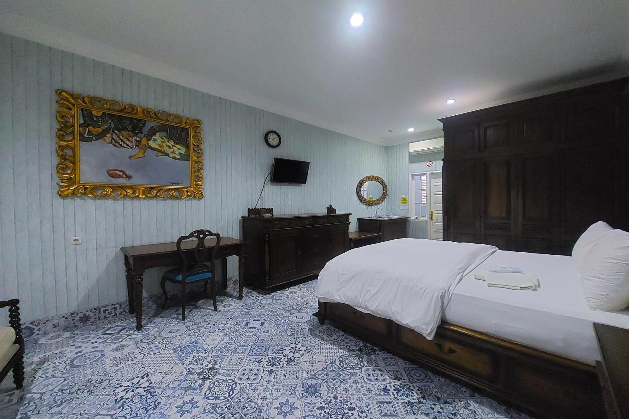 Nonie'S Huis Hotel Medan Bagian luar foto